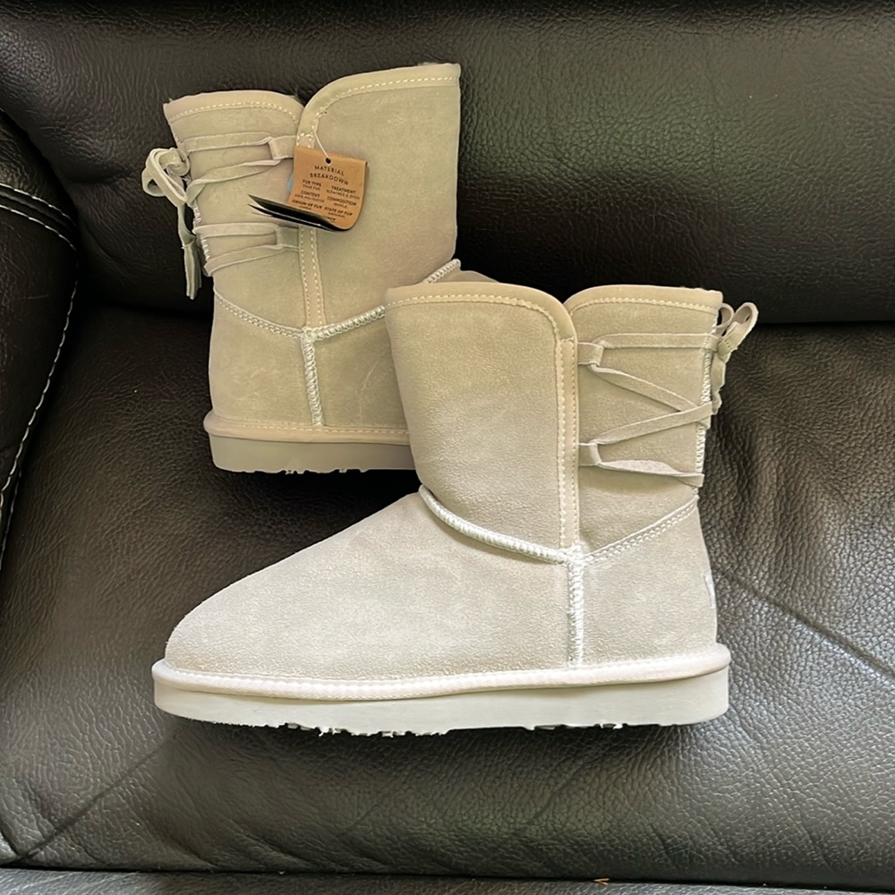 Lamo dove faux fur boots